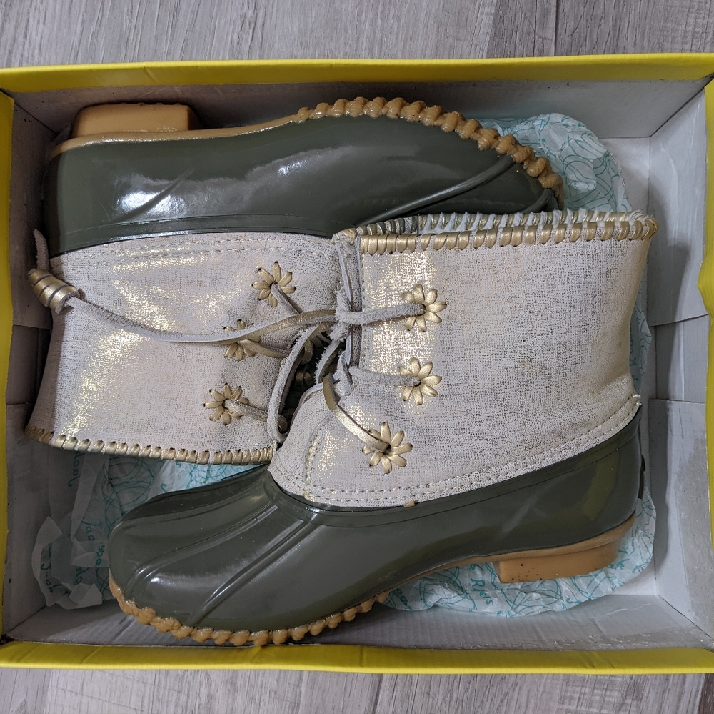 Jack Rogers Chloe size 7M